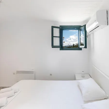Casa Glyfari In Glyfa Paros, Just 80 Meters From Beach * Parikia (Paros)