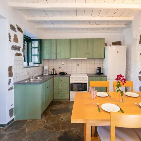 Holiday home Casa Glyfari In Glyfa Paros, Just 80 Meters From Beach Parikia (Paros)